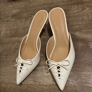 INC International Concepts Women's White Lace-Up kitten heels